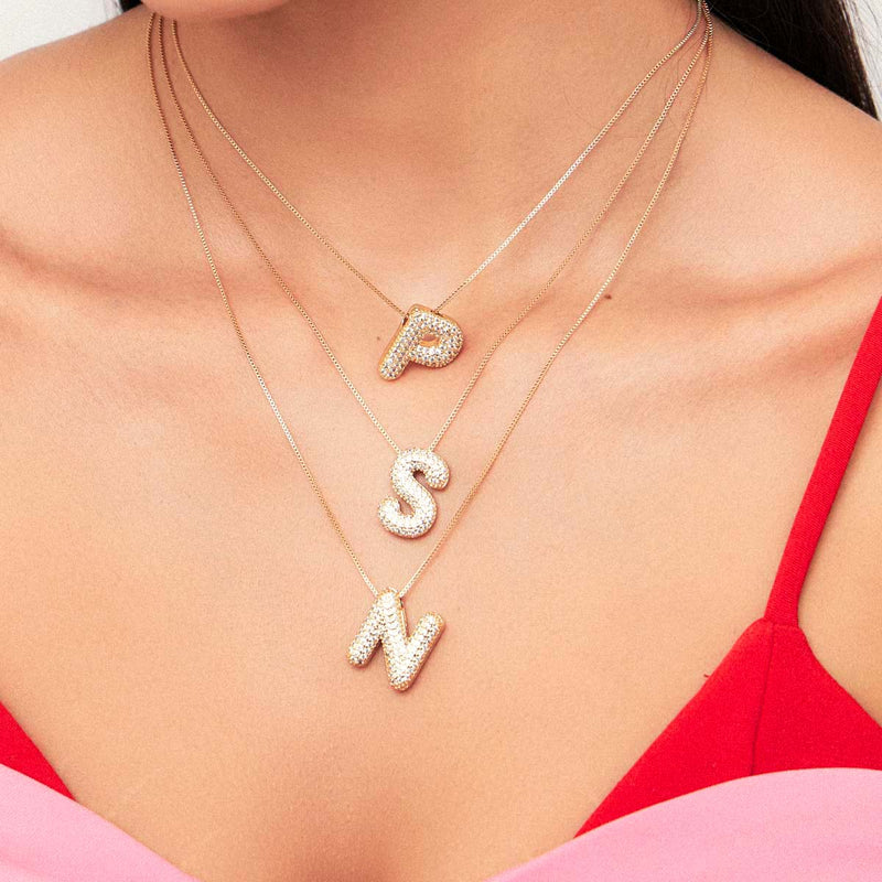 COLAR DE LETRA CRAVEJADA