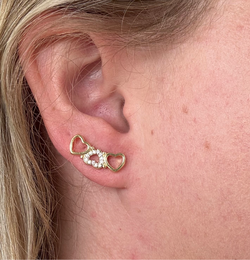 BRINCO EAR CUFF CORAÇÕES