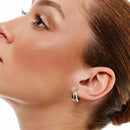 ARGOLA LISA UMA FILEIRA COM ZIRCÔNIAS