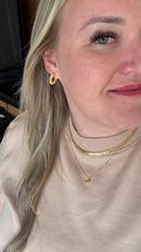 COLAR DE LETRA LISA | B