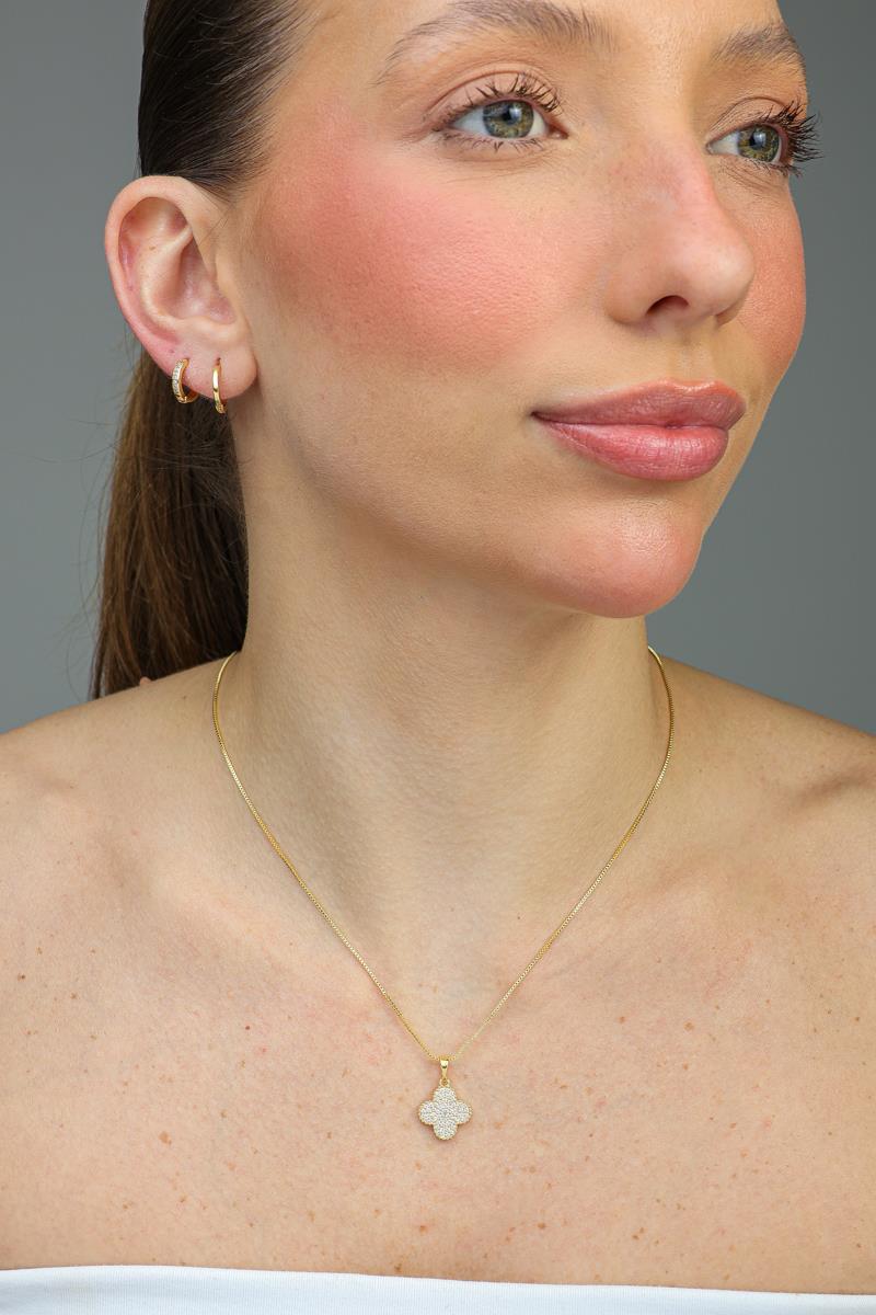 MIX DE COLAR TREVO E ARGOLAS