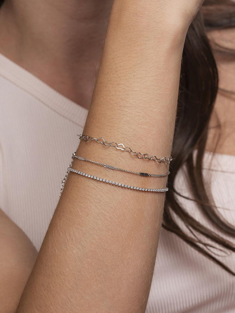 MIX DE PULSEIRAS RIVIERA, CORAÇÃO E PLAQUINHAS