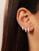 ARGOLA CRAVAÇÃO INGLESA DETALHADA DE 1 FIO | M